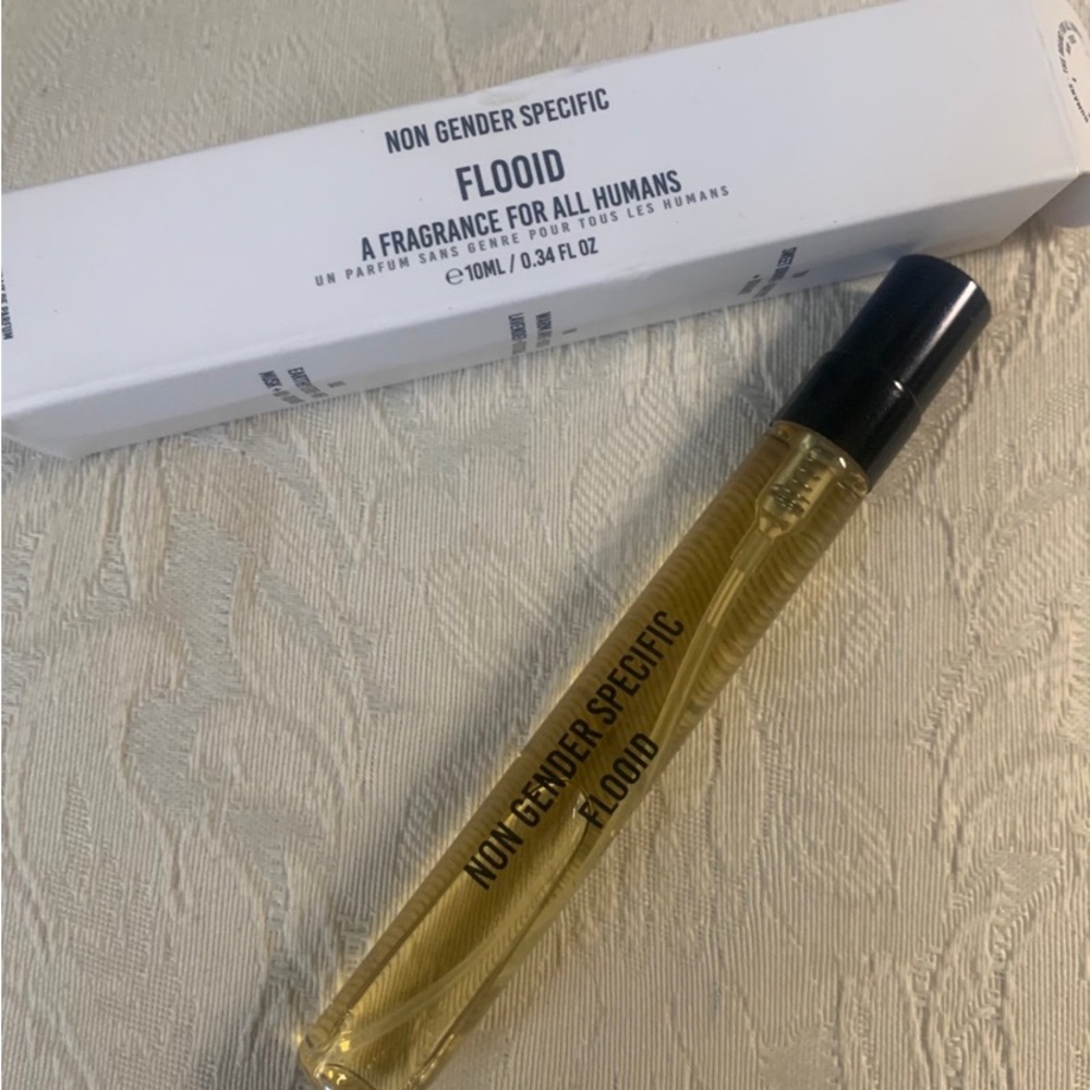 Non Gender Specific Flooid Fragrance Spray Perfume BNIB
